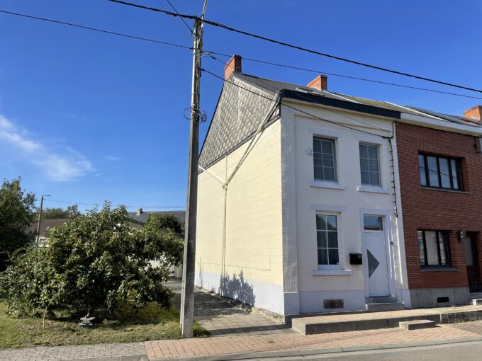 Maison 2 chambres + 1 bureau avec garage, terrasse et jardin sud-ouest !