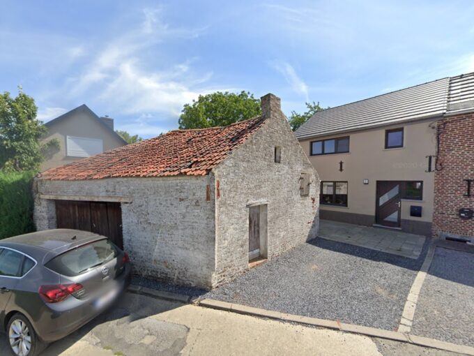 Maison 2 chambres avec jardin + garage/espace professionnel